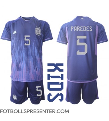 Argentina Leandro Paredes #5 Bortatröja Barn VM 2022 Kortärmad (+ korta byxor)